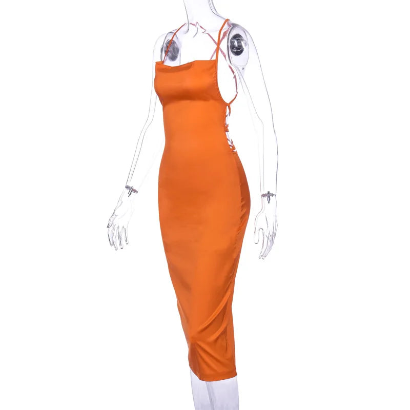 Vestido Midi de Satén Rosa con Espalda Descubierta