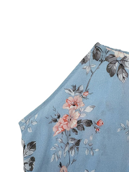 Vestido halter floral con abertura alta