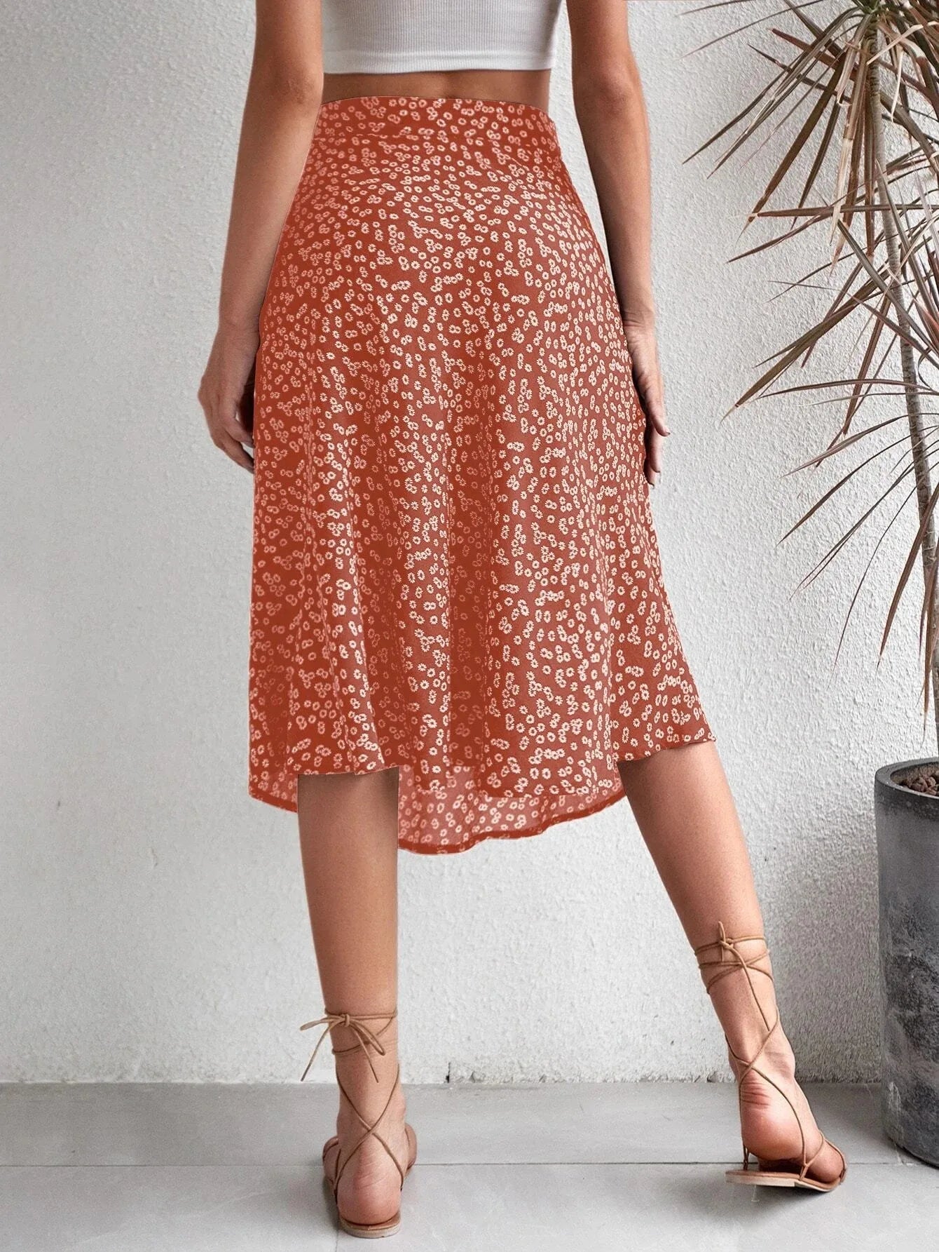 Falda evasé floral con cremallera y abertura