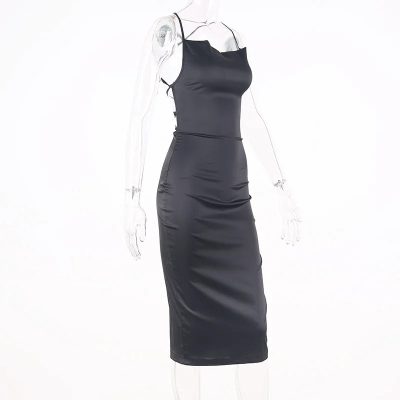 Vestido Midi de Satén Rosa con Espalda Descubierta
